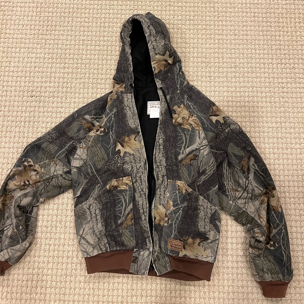Vintage Jacket Made in Mexico. Excellent condition and very warm.